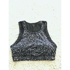 🤸🏻‍♂️NICOLE MILLER BLACK AND WHITE SPORTS BRA